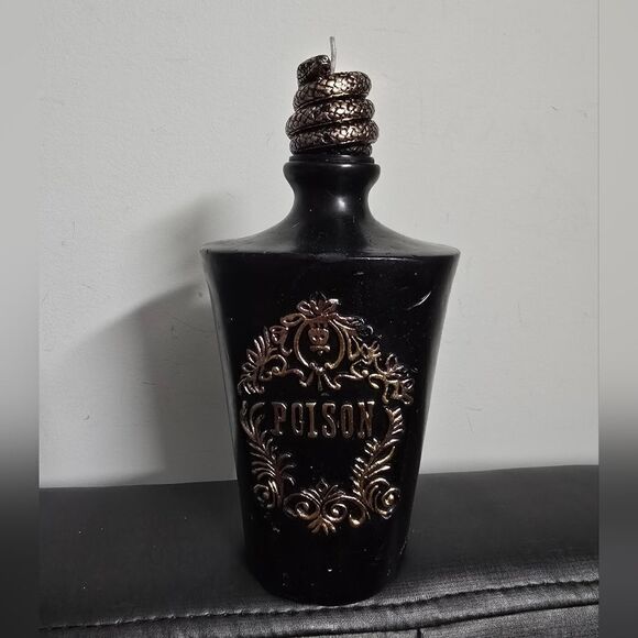 New Halloween Poison Bottle Black Unscented Candle - Picture 1 of 6